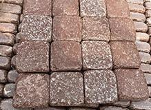 Брусчатка галтованная из лемизита, цвет-бордо, фото Купить Лемезит-брусчатка-галтованная, цвет-бордо в Орехово-Зуево